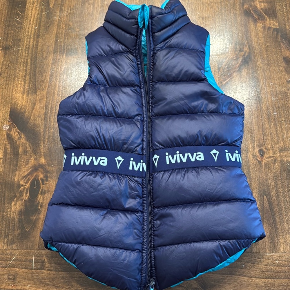 Ivivva reversible puffer vest size 6